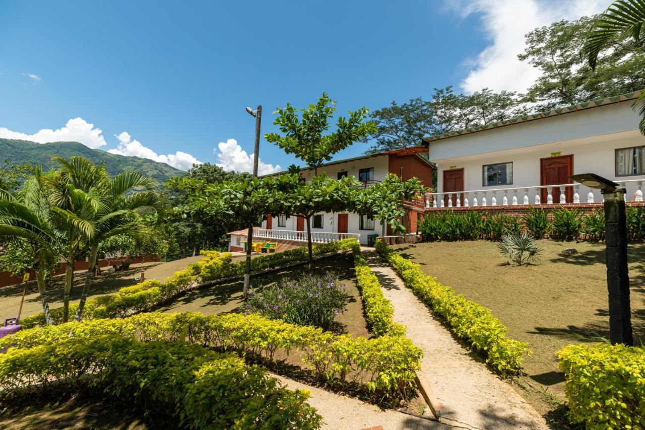 Hotel Villa Camila ラ・ピンタダ エクステリア 写真