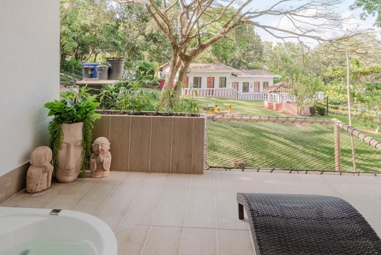 Hotel Villa Camila ラ・ピンタダ エクステリア 写真