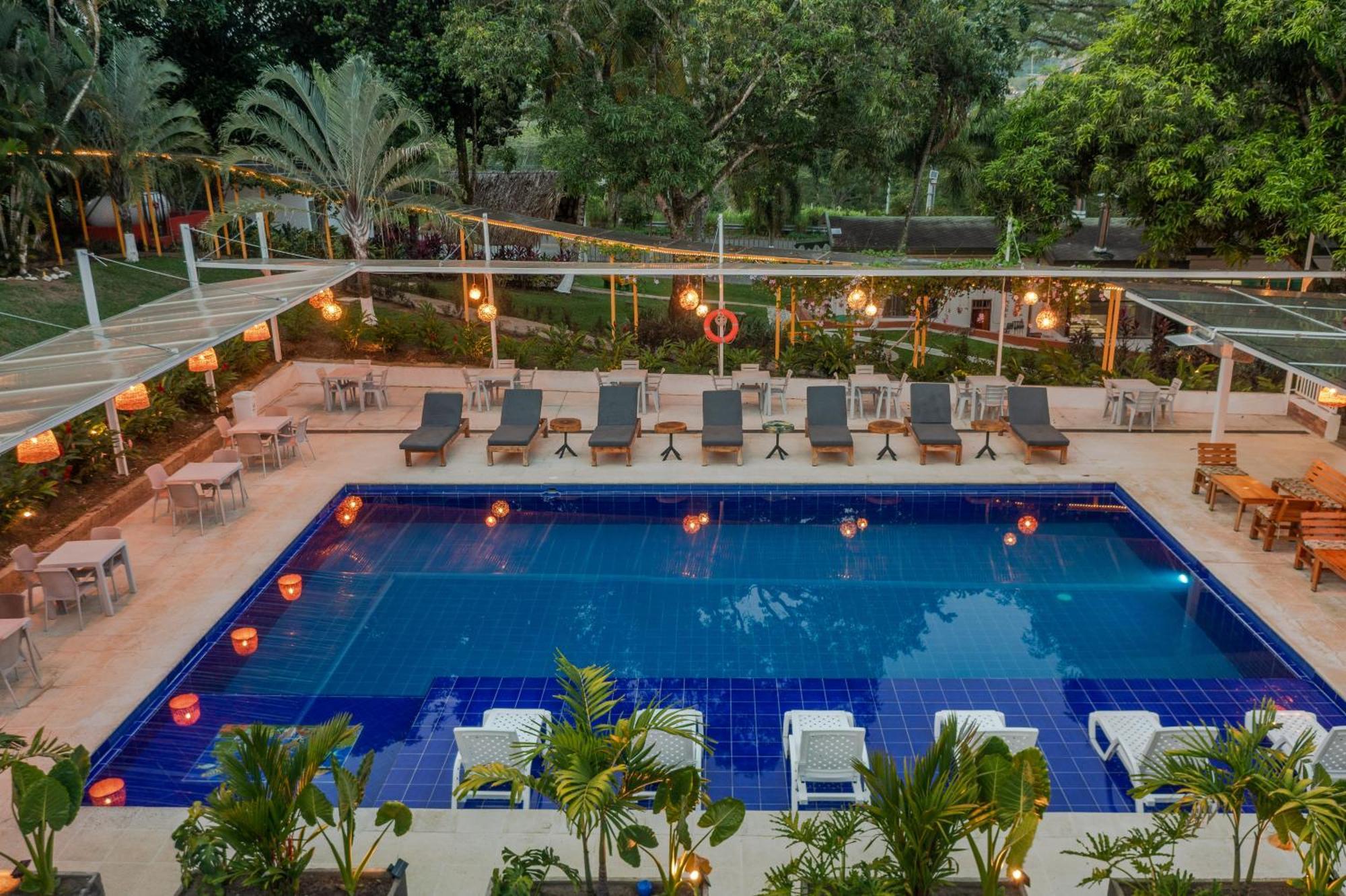 Hotel Villa Camila ラ・ピンタダ エクステリア 写真